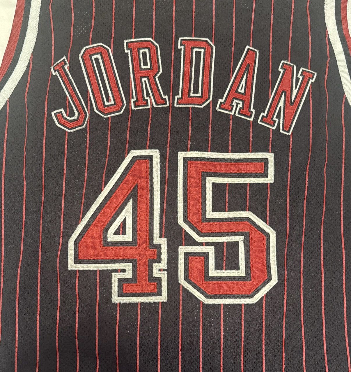 Nike Vintage Nike Chicago Bulls Jordan 45 Pinstripe Jersey XXL Size US XXL / EU 58 / 5 - 4 Thumbnail