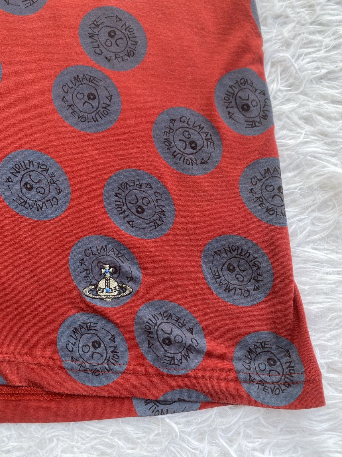 Vivienne Westwood Rare Vivienne Westwood Climate Change Evolution Tshirt Size L / US 10 / IT 46 - 13 Thumbnail