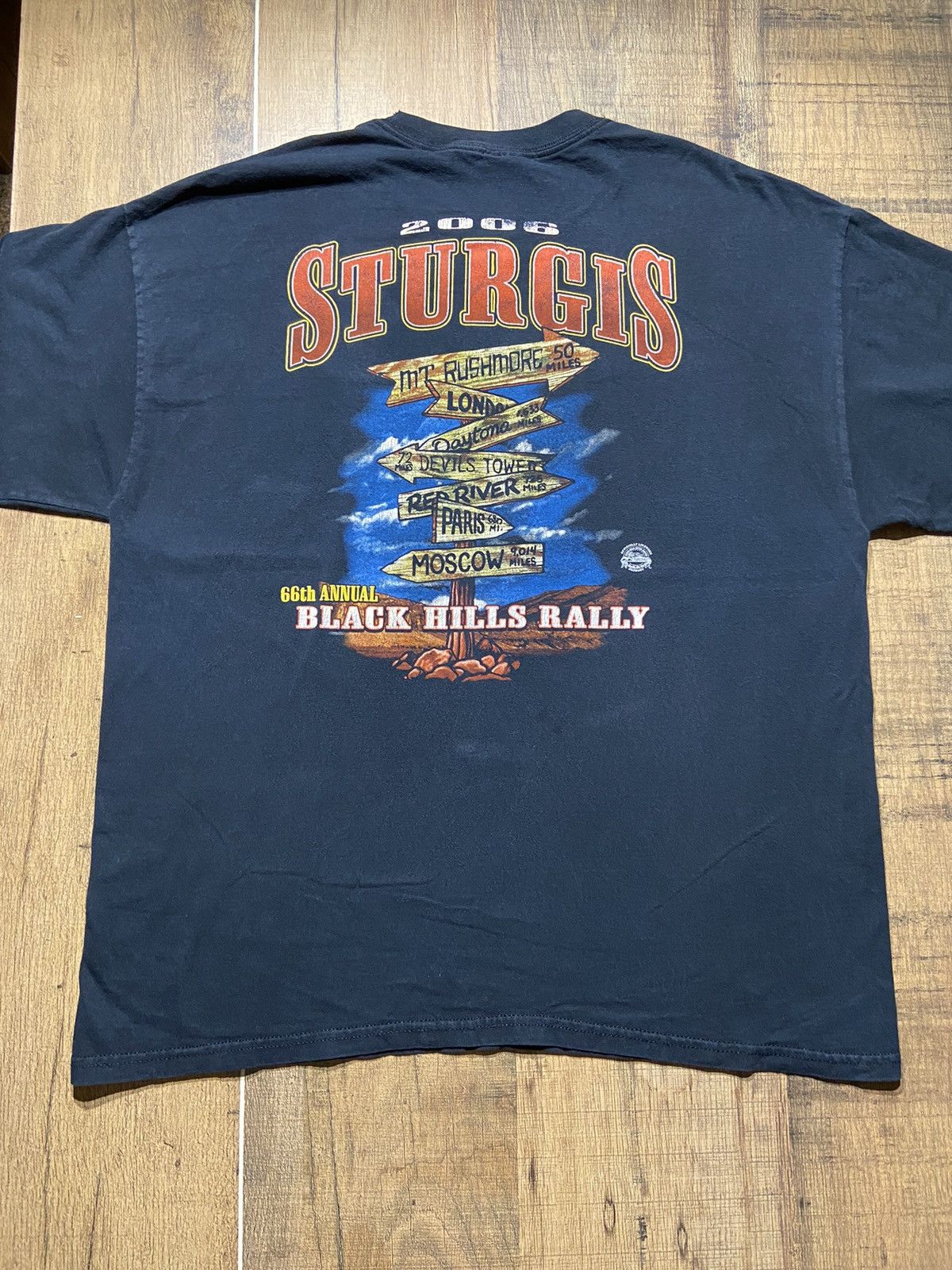 Gildan Vintage 2006 Sturgis motorcycle rally tee Size US XL / EU 56 / 4 - 14 Thumbnail