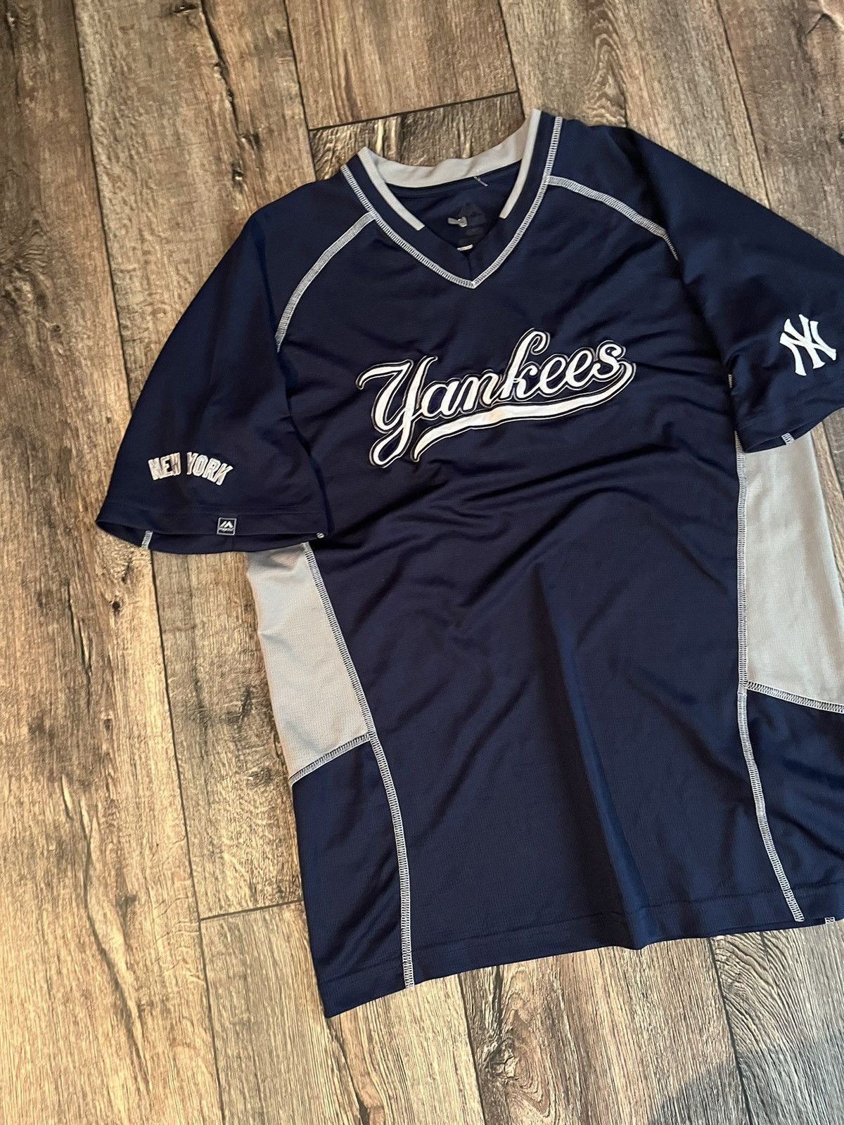 Majestic Vintage New York Yankees Majestic Big Logo T-shirt Jersey Size US L / EU 52-54 / 3 - 3 Thumbnail