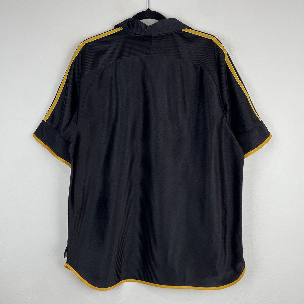Adidas Vintage Real Madrid Away Jersey Shirt Rare 1999/2001 size L Size US L / EU 52-54 / 3 - 17 Thumbnail