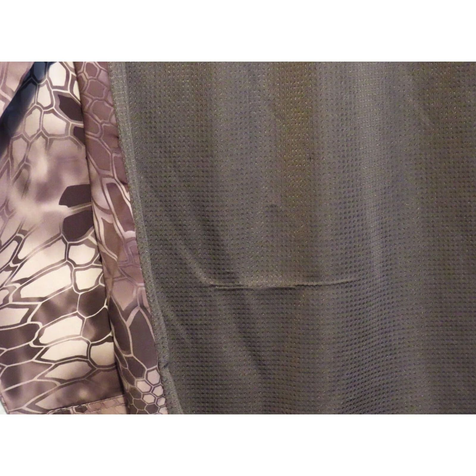 Vintage HUK Performance Fishing Shirt Men's Small Gray Camo Long Sleeve READ Size US S / EU 44-46 / 1 - 7 Thumbnail