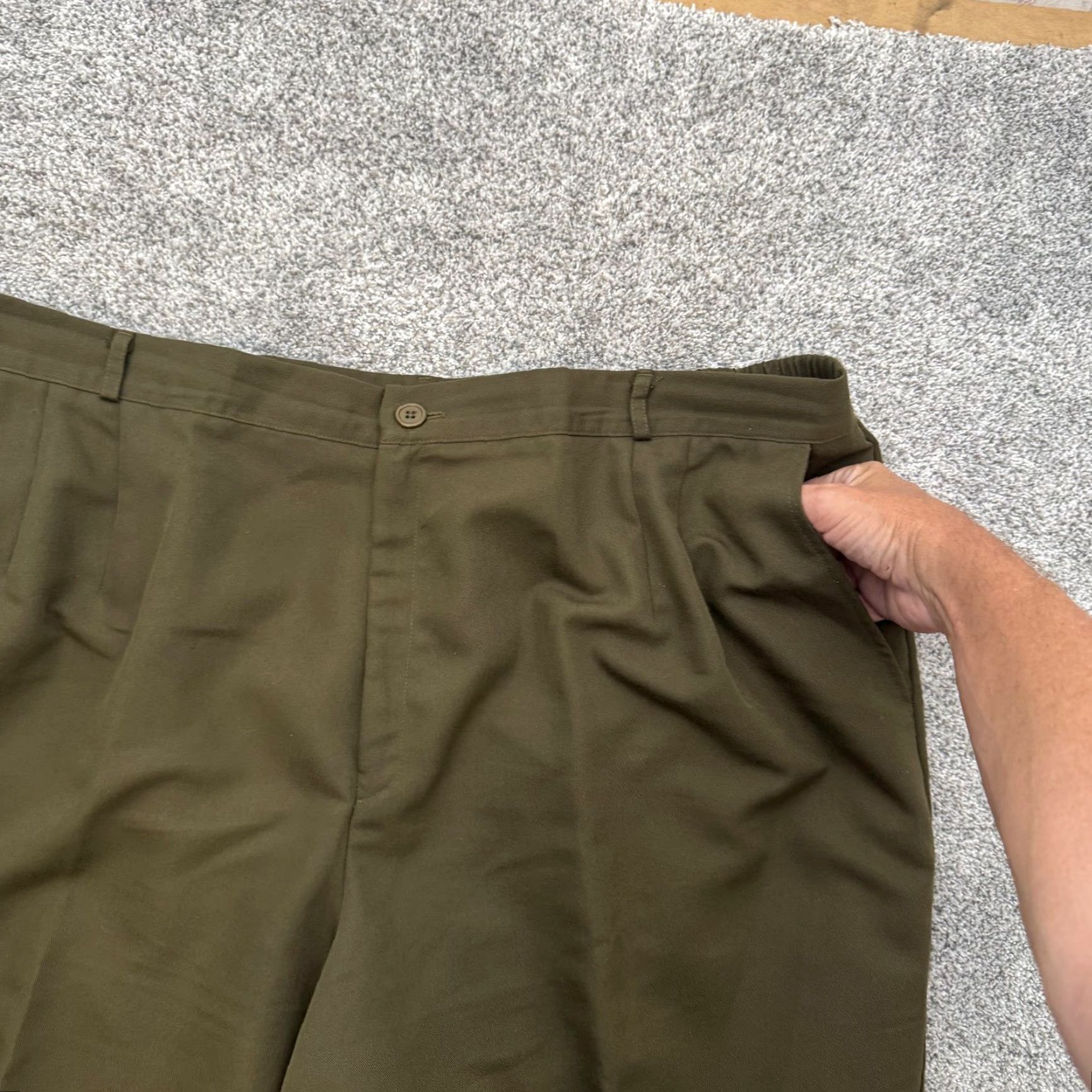 Worthington VINTAGE Worthington Cropped Pants 30 Tapered Pleated Pockets 80s 90s Olive Green Women's Pants Size 30" / US 8 / IT 44 - 7 Thumbnail