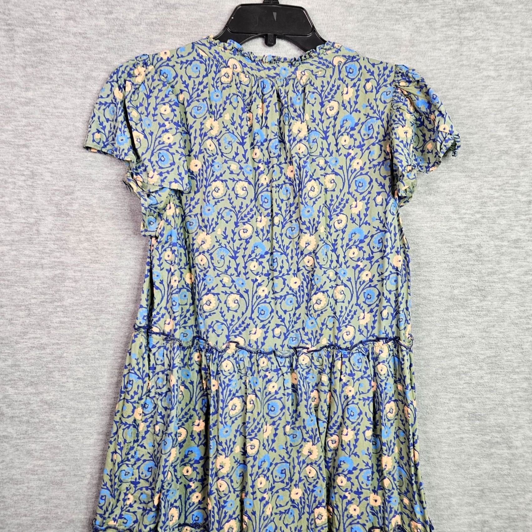 Anthropologie Anthropologie Women's V-Neck Ruffle Sleeve Mini Dress S Size S / US 4 / IT 40 - 6 Thumbnail