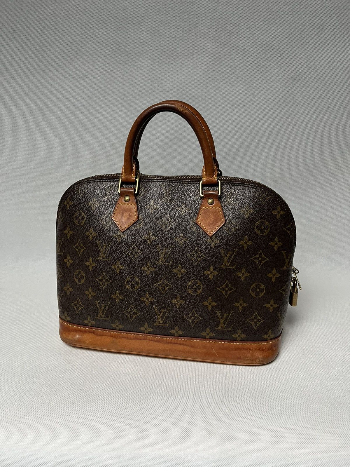 Louis Vuitton Louis Vuitton Alma handbag monogram rare Size ONE SIZE - 1 Thumbnail