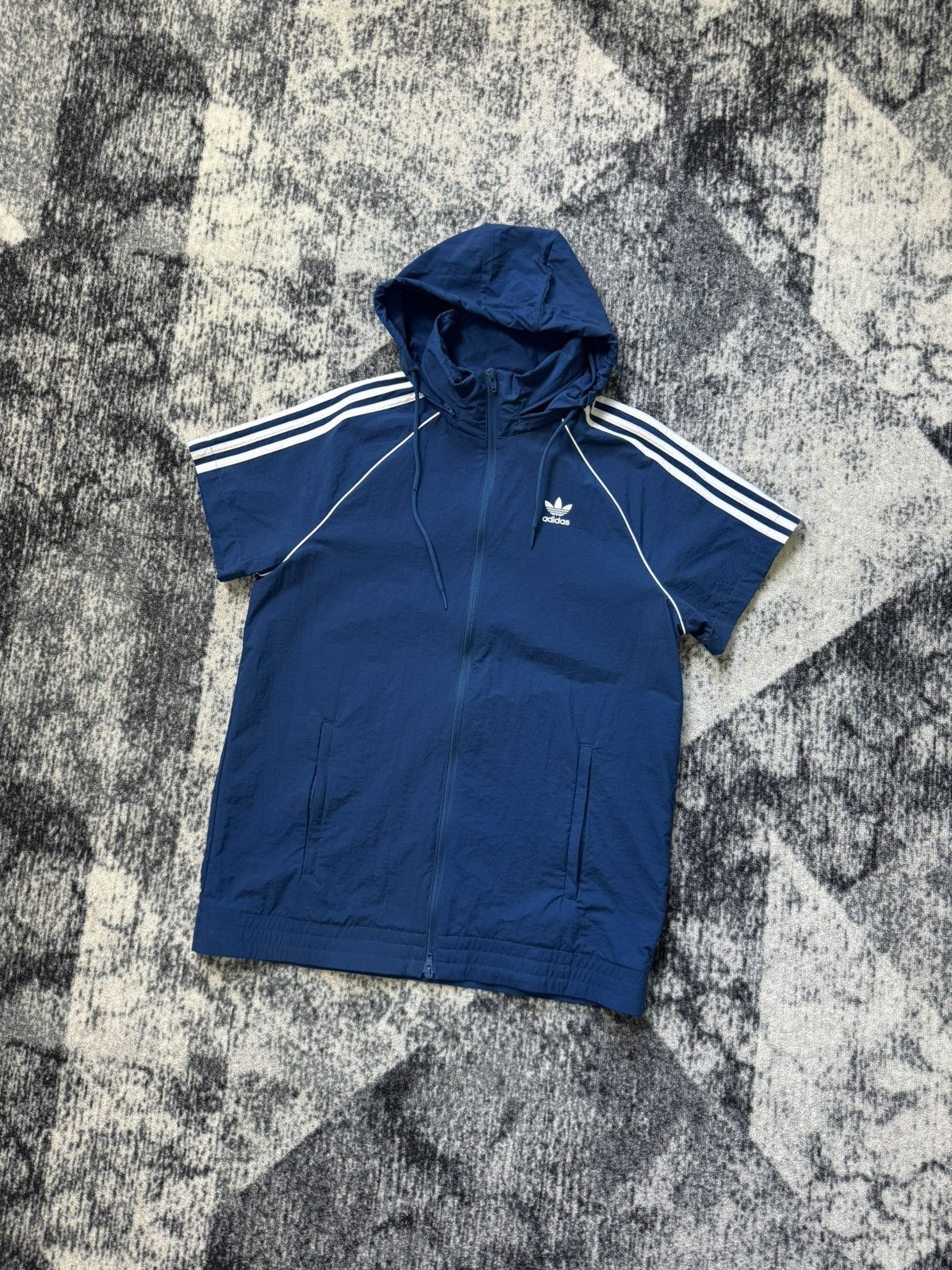Adidas Vintage Adidas Shirt Sleeve Raincoat With a hood Size US M / EU 48-50 / 2 - 1 Thumbnail
