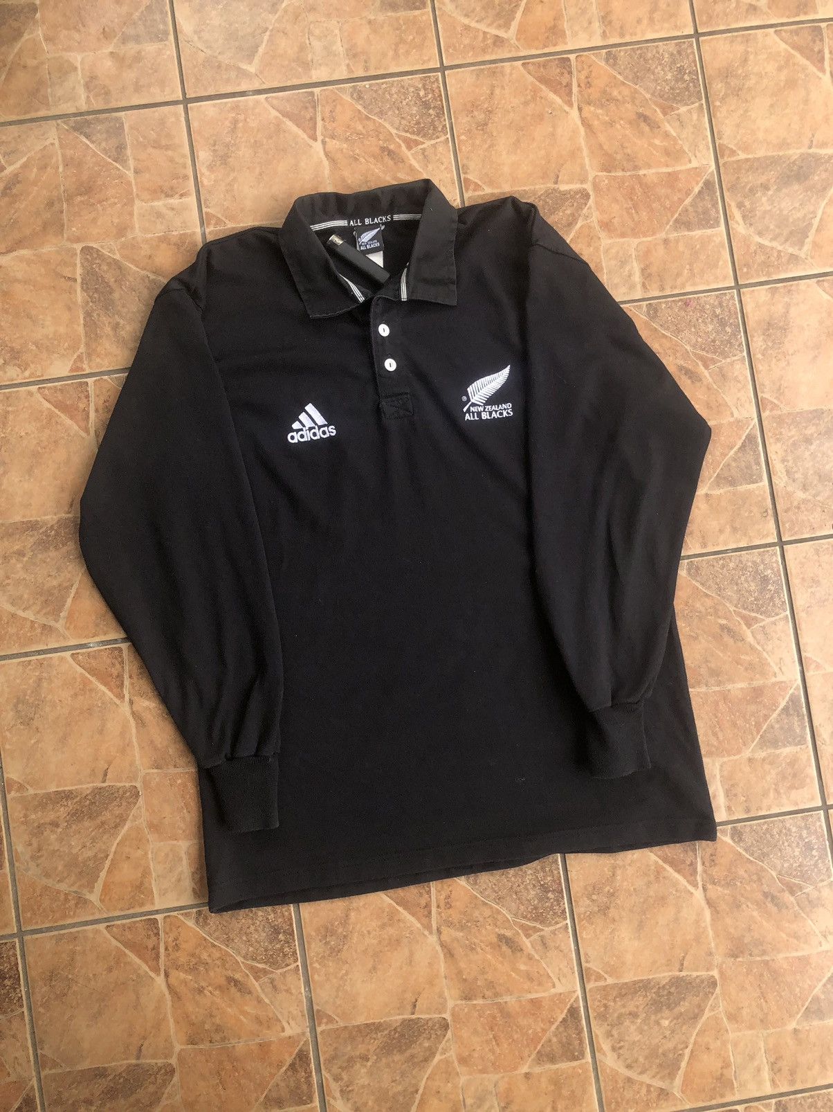 image of Soccer Jersey x Vintage Adidas New Zealand All Blacks Long Sleeve Rugby Season 2001, Men's (Size XL