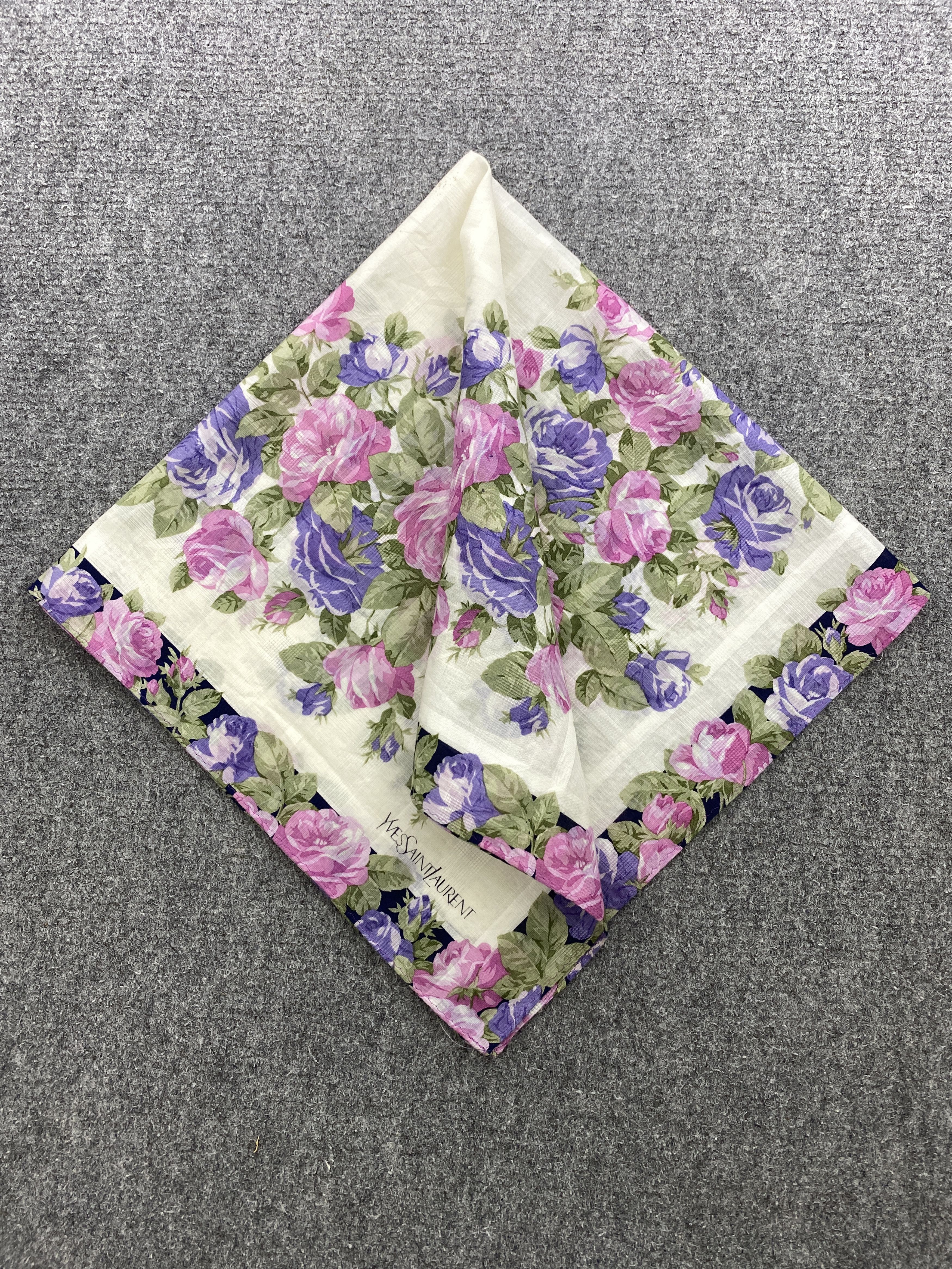Vintage Yves Saint Laurent Handkerchief / Neckerchief HKC0779 Size ONE SIZE - 4 Thumbnail