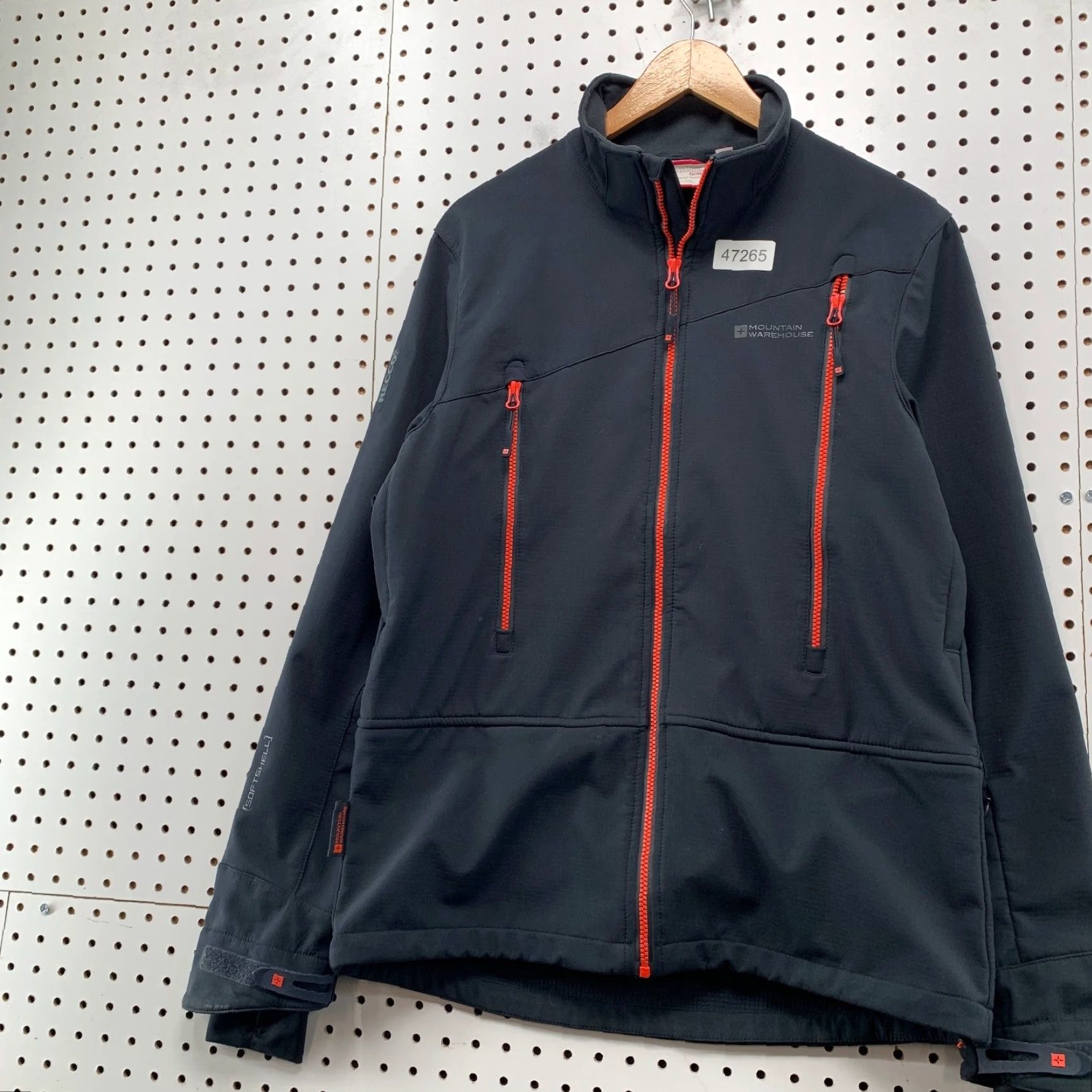 Warehouse Moutain Warehouse Extreme Ski Jacket Mens Small RECO Shell Zipper Armpit Skiing Winter Black Polyester Softshell Jacket Mens Small Size US S / EU 44-46 / 1 - 5 Thumbnail