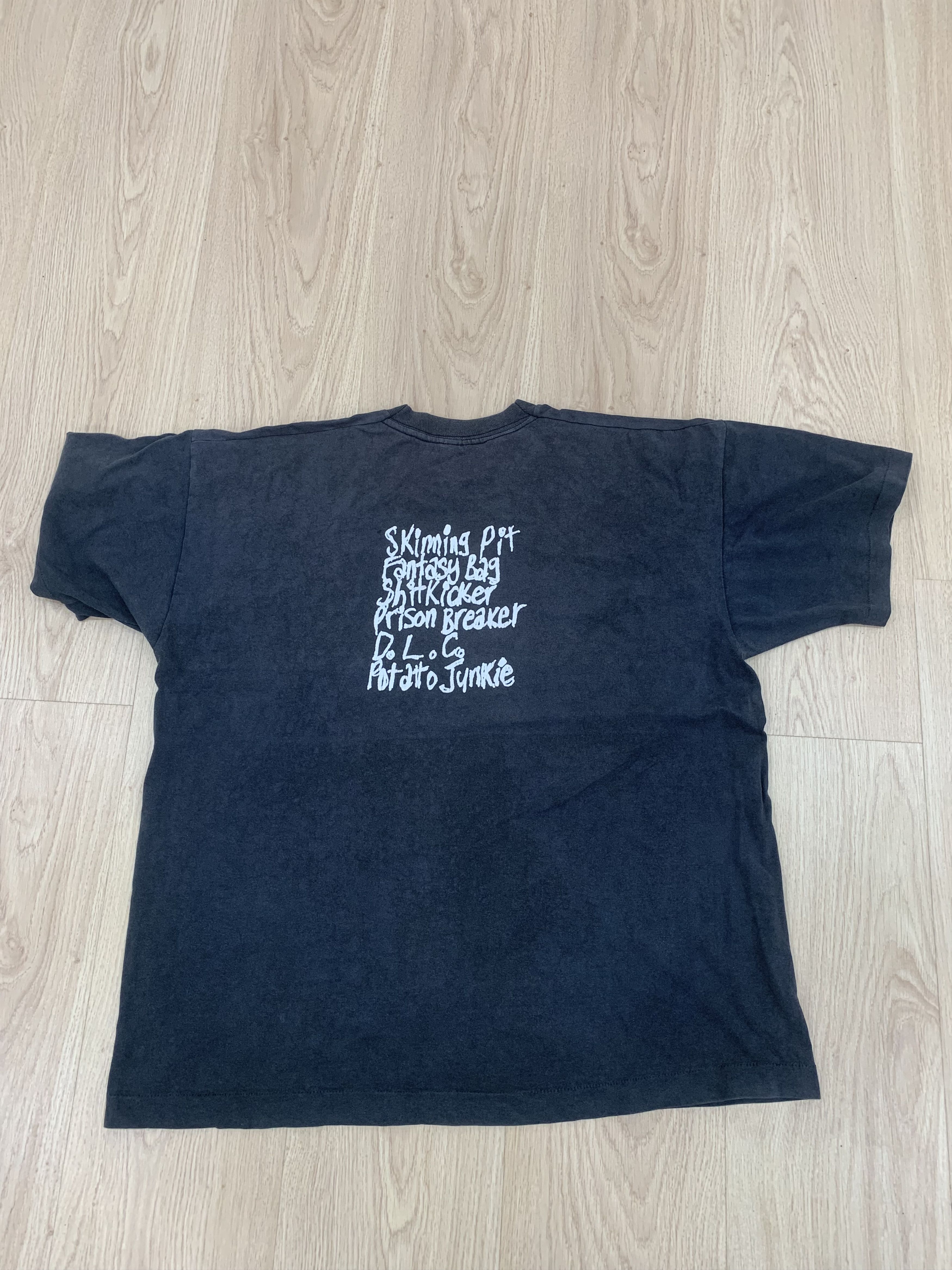 Band Tees VTG BAND THERAPY TOUR SHIRT DEFTONES NIRVANA RADIOHEAD Size US XL / EU 56 / 4 - 5 Thumbnail