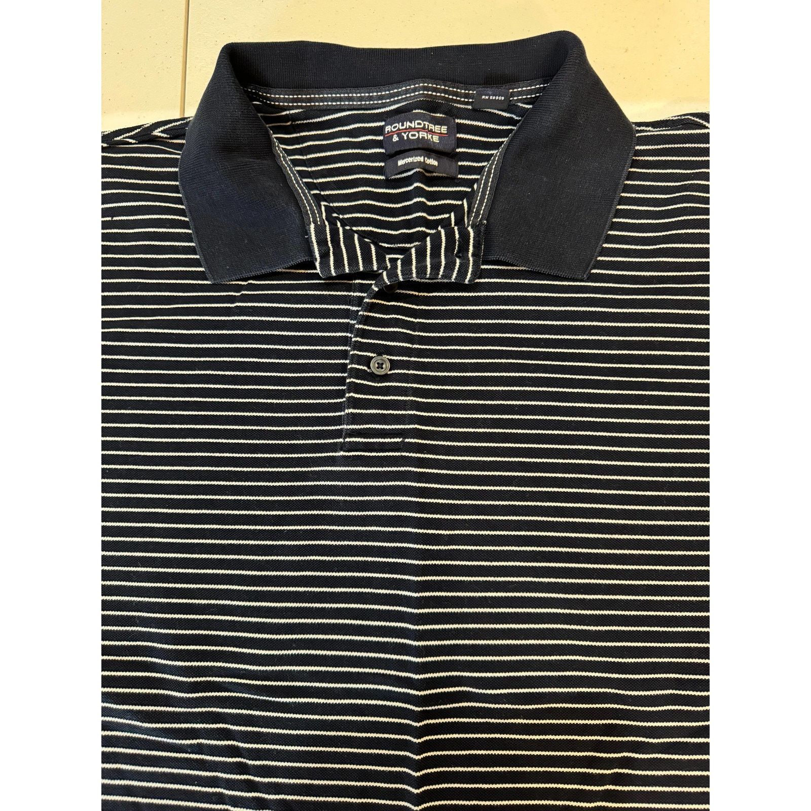 Roundtree & Yorke Roundtree & Yorke Mens Polo Shirt M Navy Blue White Striped Size US XL / EU 56 / 4 - 1 Thumbnail