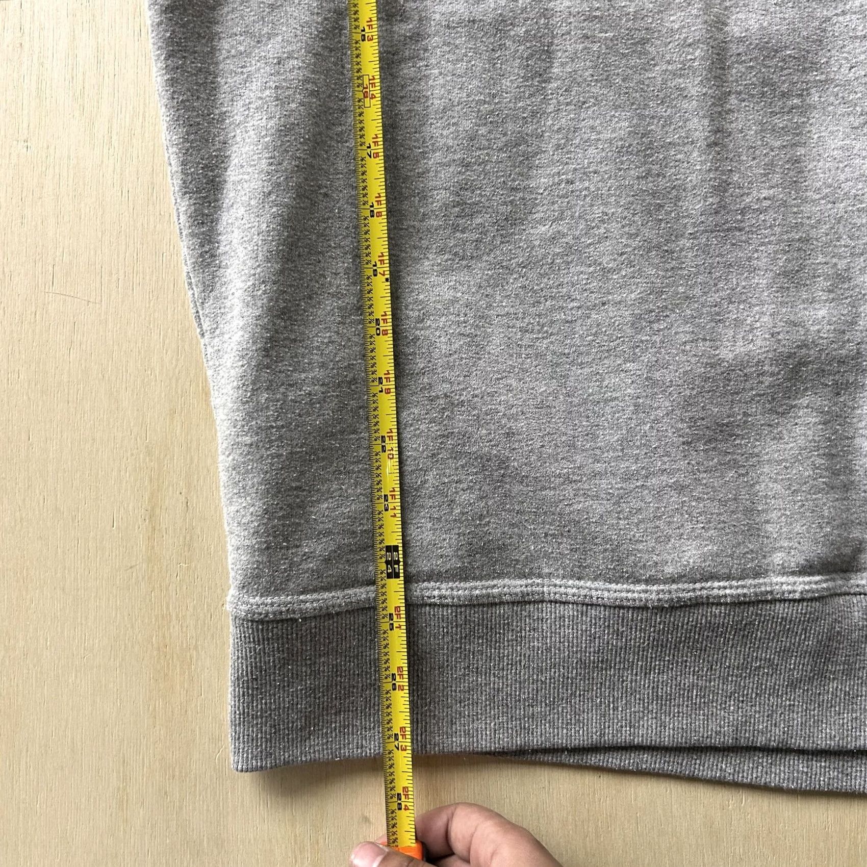 Champion Champion Shirt Mens XL Gray Sweatshirt Fleece Crewneck Pullover Embroidered Logo Size US XL / EU 56 / 4 - 4 Thumbnail