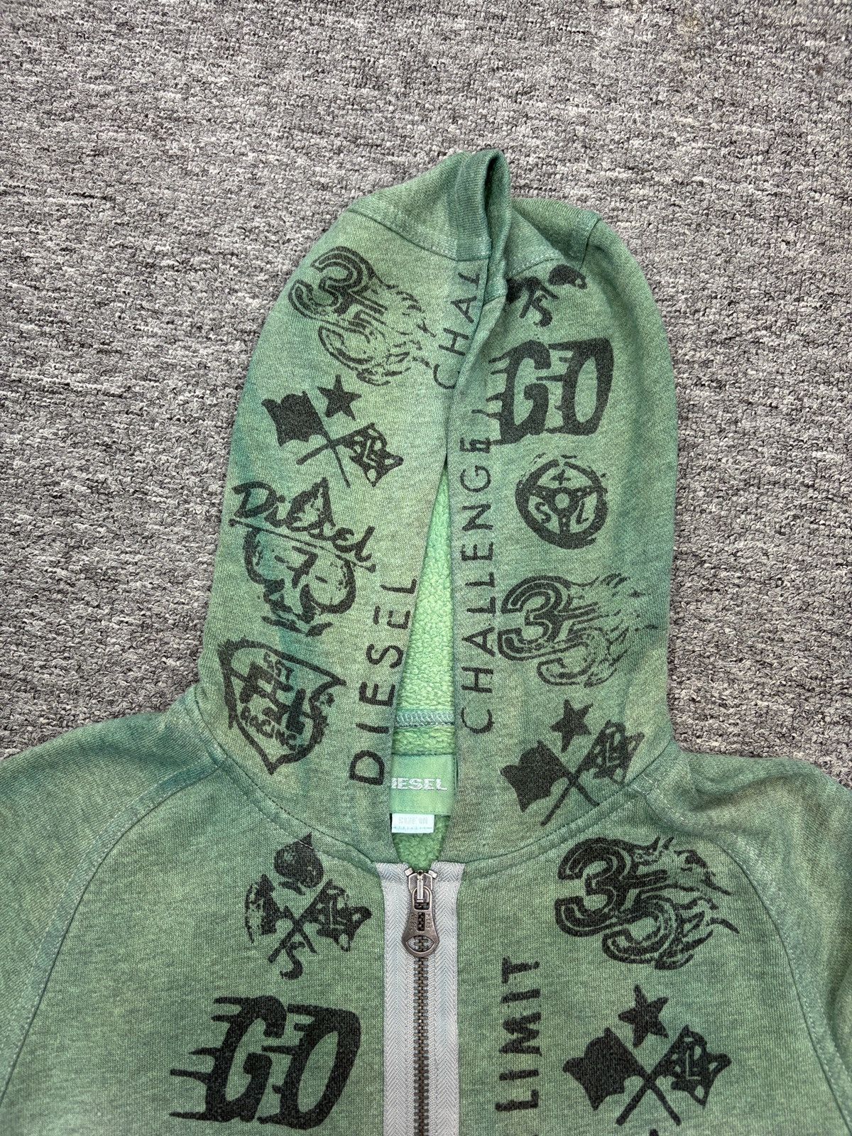 Diesel Vintage Diesel Two Tone Custom Sweatshirt Hoodie Size US S / EU 44-46 / 1 - 10 Thumbnail