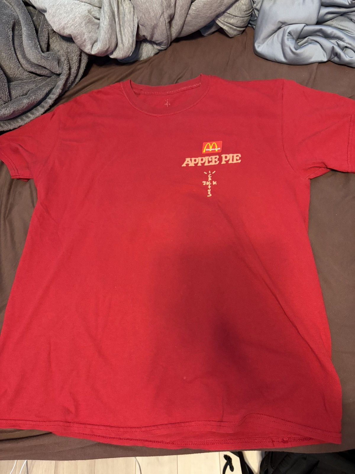 Travis Scott Travis Scott Mcdonalds apple pie t shirt Size US M / EU 48-50 / 2 - 1 Thumbnail