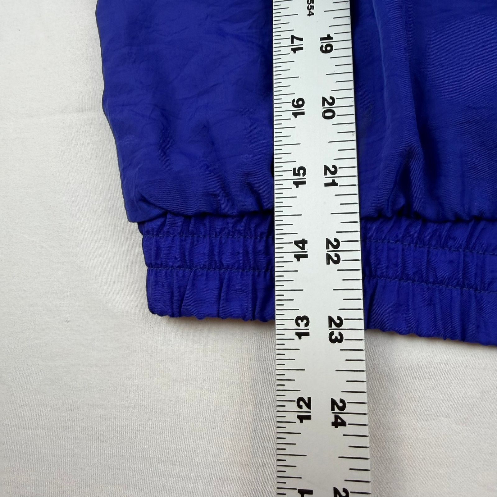 Reebok Vintage Reebok Windbreaker Jacket Size Small Blue Red Print Size S / US 4 / IT 40 - 5 Thumbnail