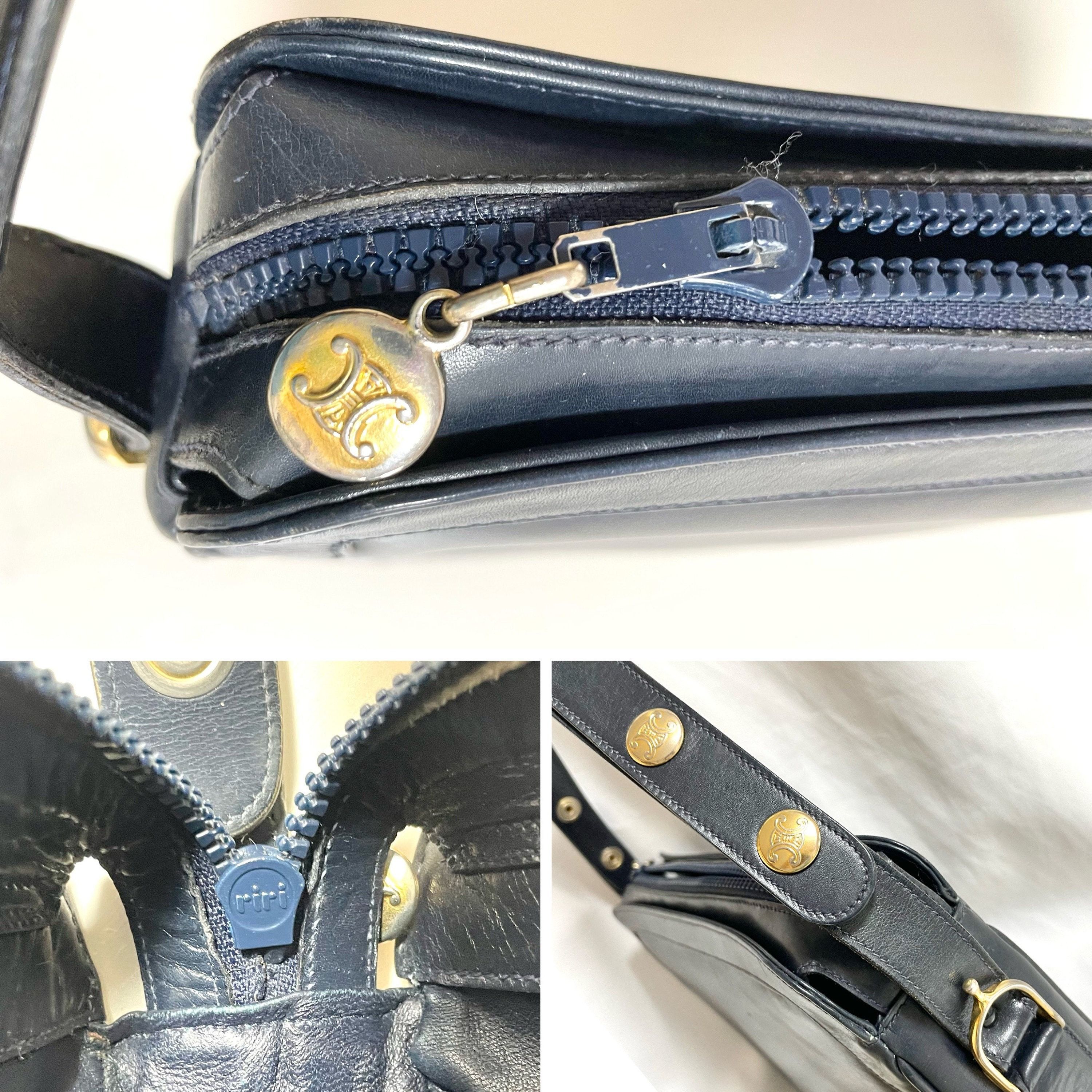 Celine Vintage Celine navy genuine leather shoulder bag. Triomphe Size ONE SIZE - 6 Thumbnail