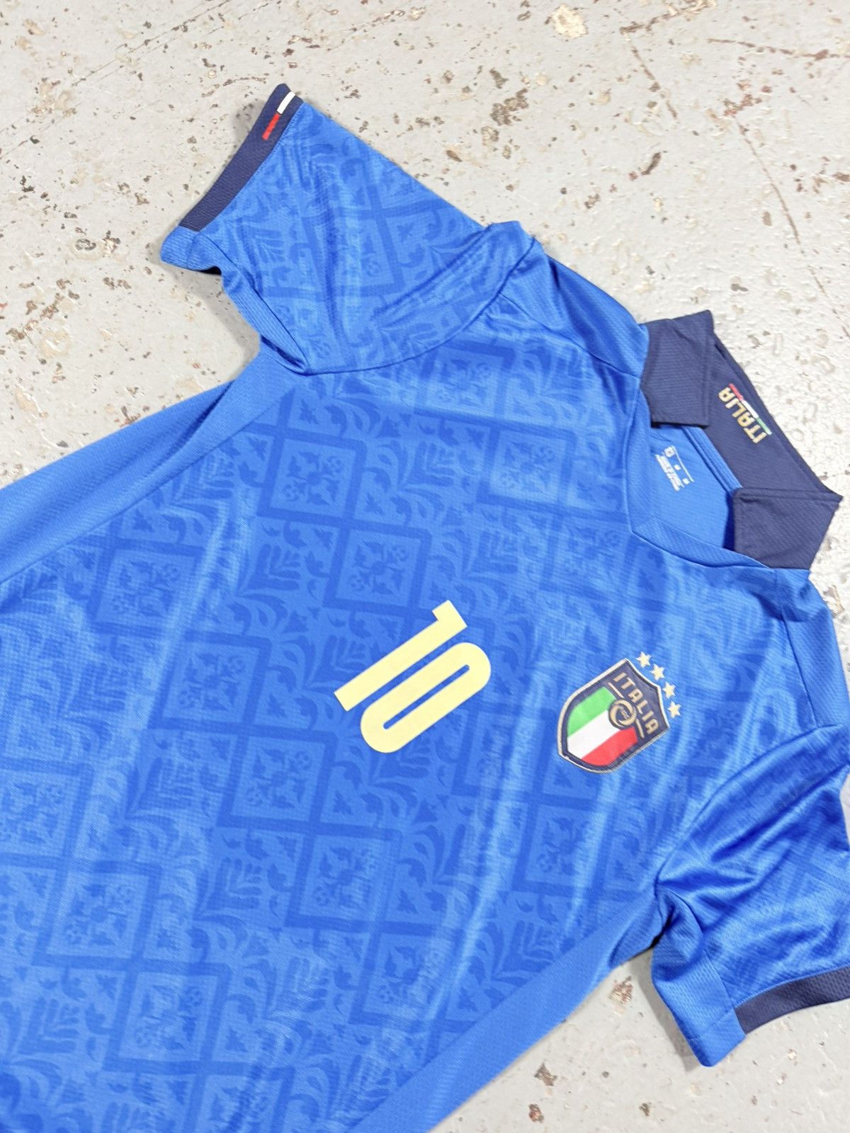 Other Classic Italia Soccer Futbol Jersey Size US M / EU 48-50 / 2 - 3 Thumbnail