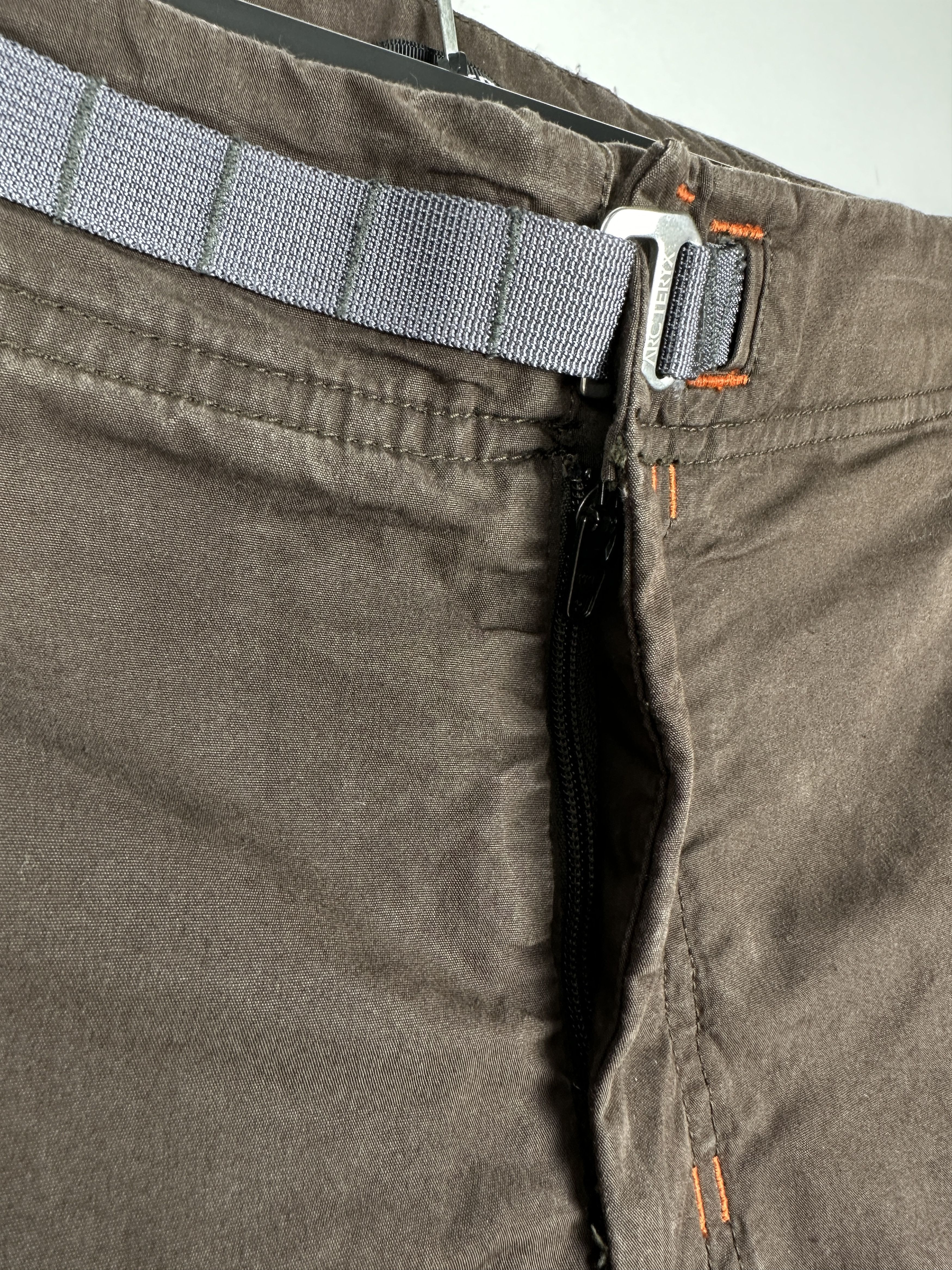 Arc'teryx Arcteryx Logo Brown Shorts With Belt Size US 36 / EU 52 - 15 Thumbnail