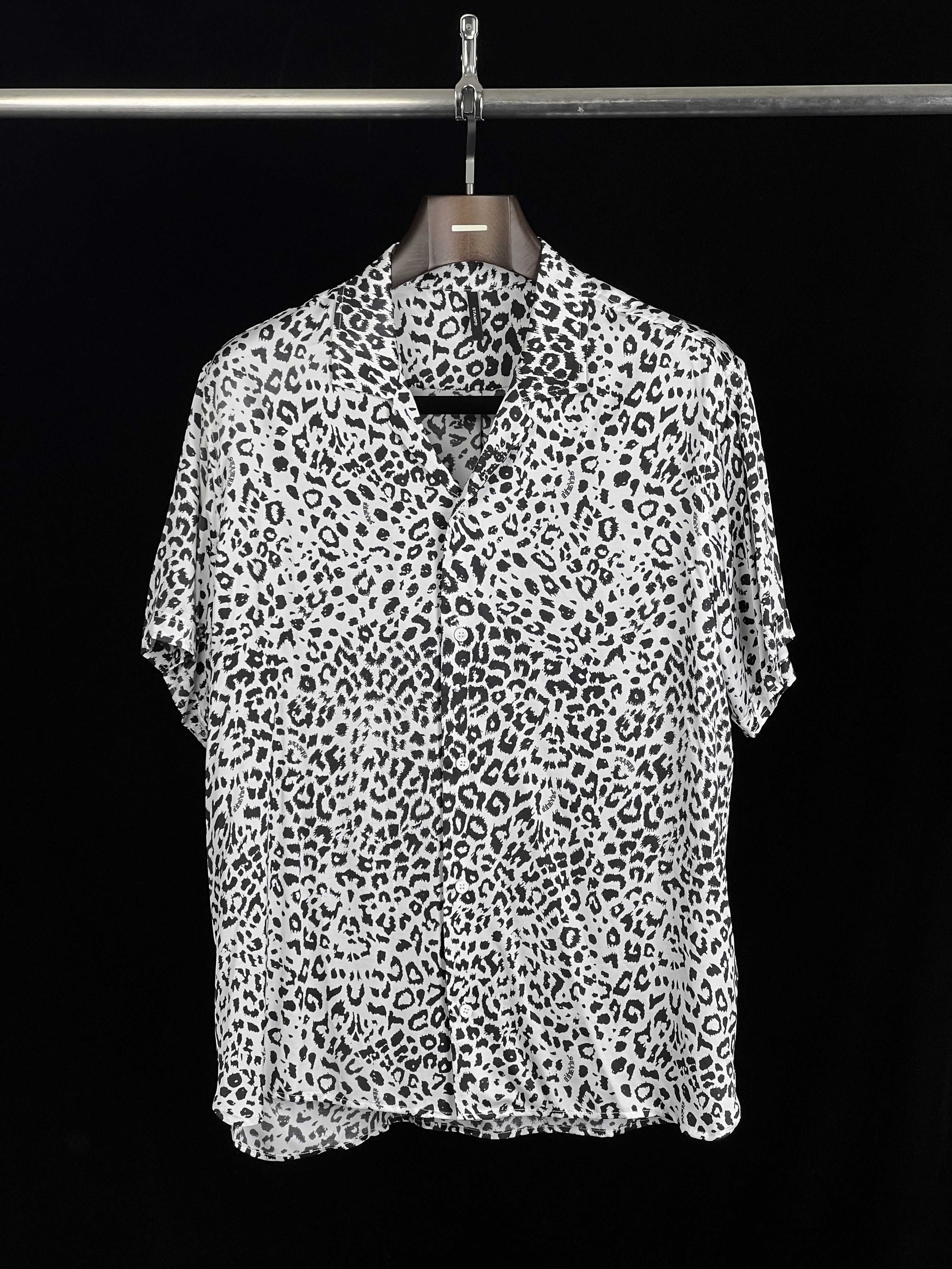 Stampd ✅9/10✅Stampd Leopard Shirt M short sleeve Size US M / EU 48-50 / 2 - 1 Thumbnail