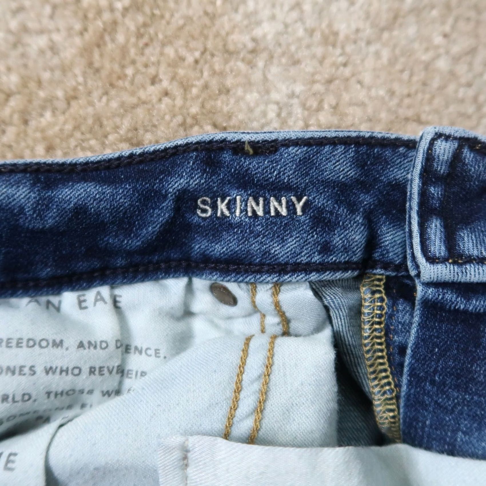 American Eagle Outfitters American Eagle Outfitters Jeans Skinny Mens 32x34 Blue Denim Airflex Stretch 5-Pocket Distress Medium Wash Regular Rise Slim Fit Casual Vintage No N/A Size US 32 / EU 48 - 4 Thumbnail