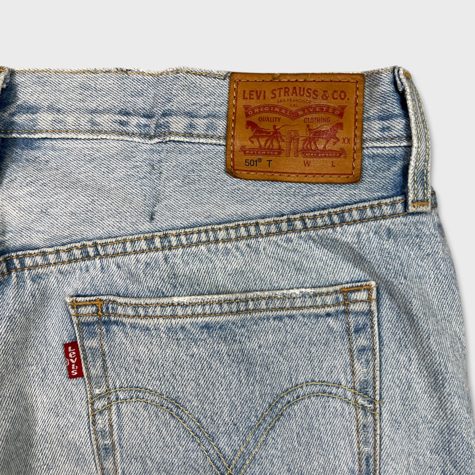 Levi's × Vintage Levi's 501 T Jeans 31x28 Taper Fit Distressed Denim Pants Size US 34 / EU 50 - 8 Thumbnail