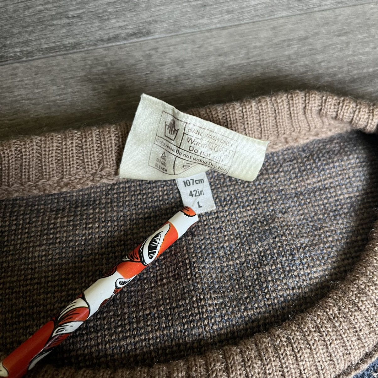 Vintage Vintage 1980s Edinburgh Woolen Mills Leather Striped Sweater Size US L / EU 52-54 / 3 - 7 Thumbnail