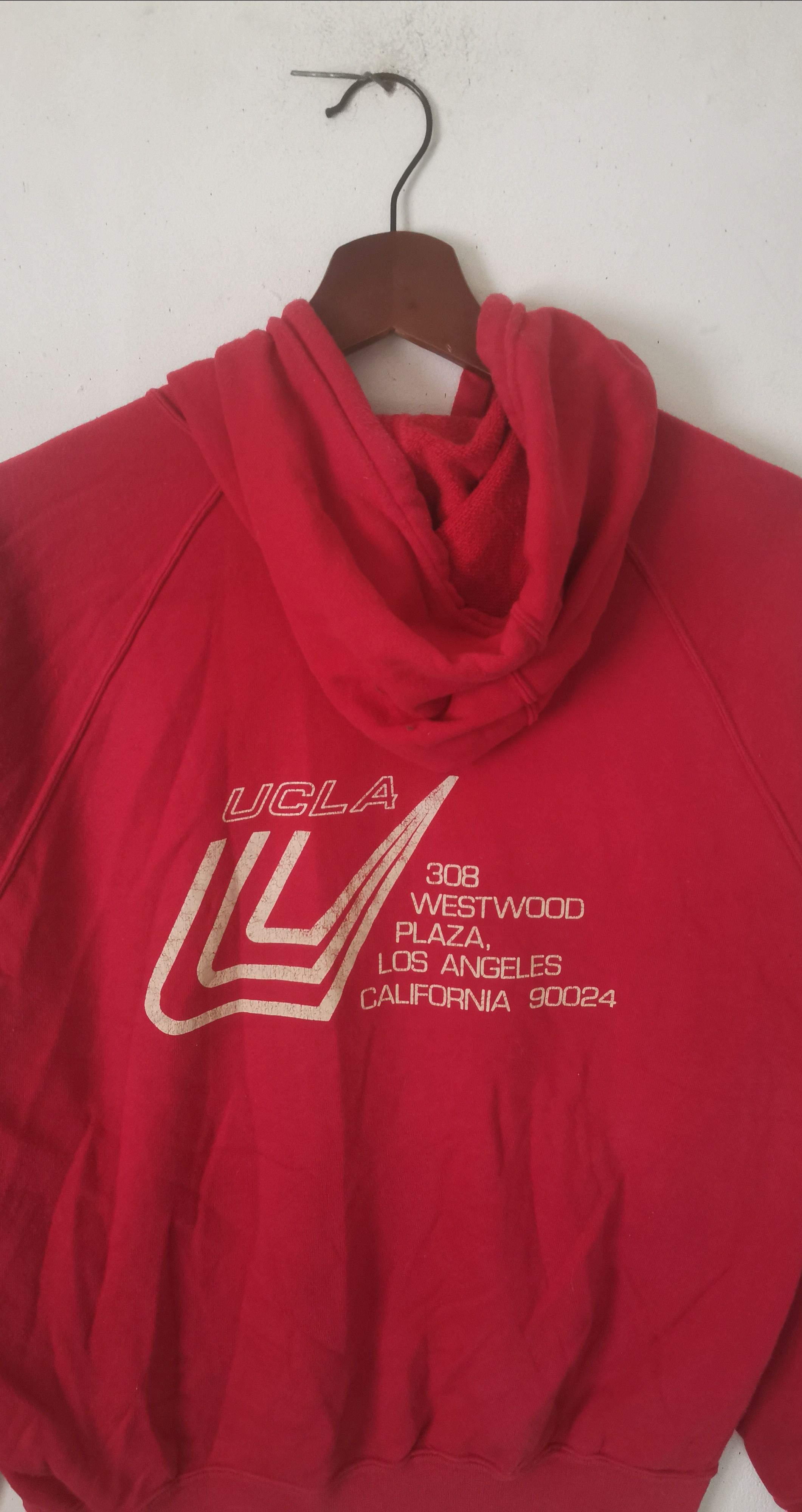 Vintage Rare vintage UCLA hoodies red colour Size US M / EU 48-50 / 2 - 4 Thumbnail