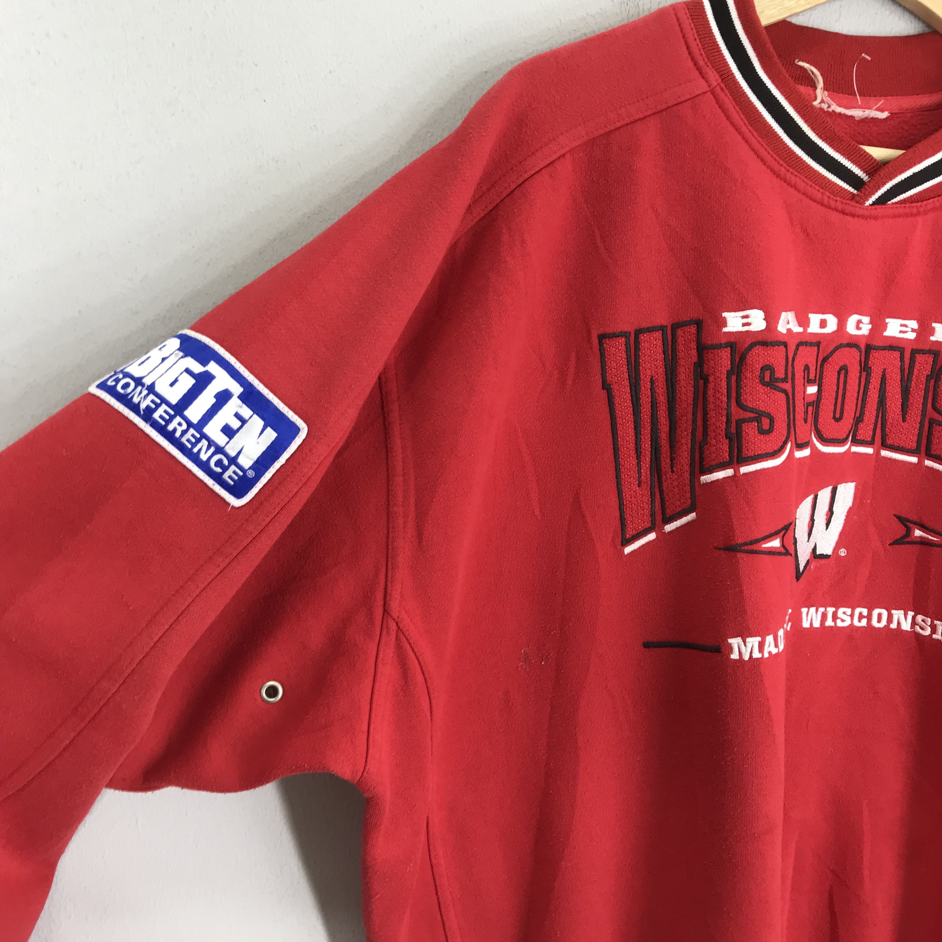 NCAA Vintage 90s Wisconsin Badgers Ncaa Sweatshirt - 250 Size US XXL / EU 58 / 5 - 5 Thumbnail