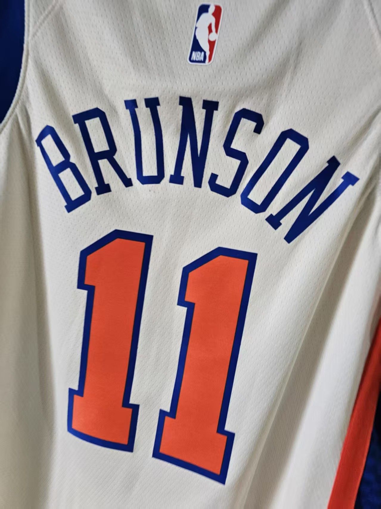 NBA 25 26 Knicks #11 Jalen Brunson Jersey White XL Size US XL / EU 56 / 4 - 3 Thumbnail