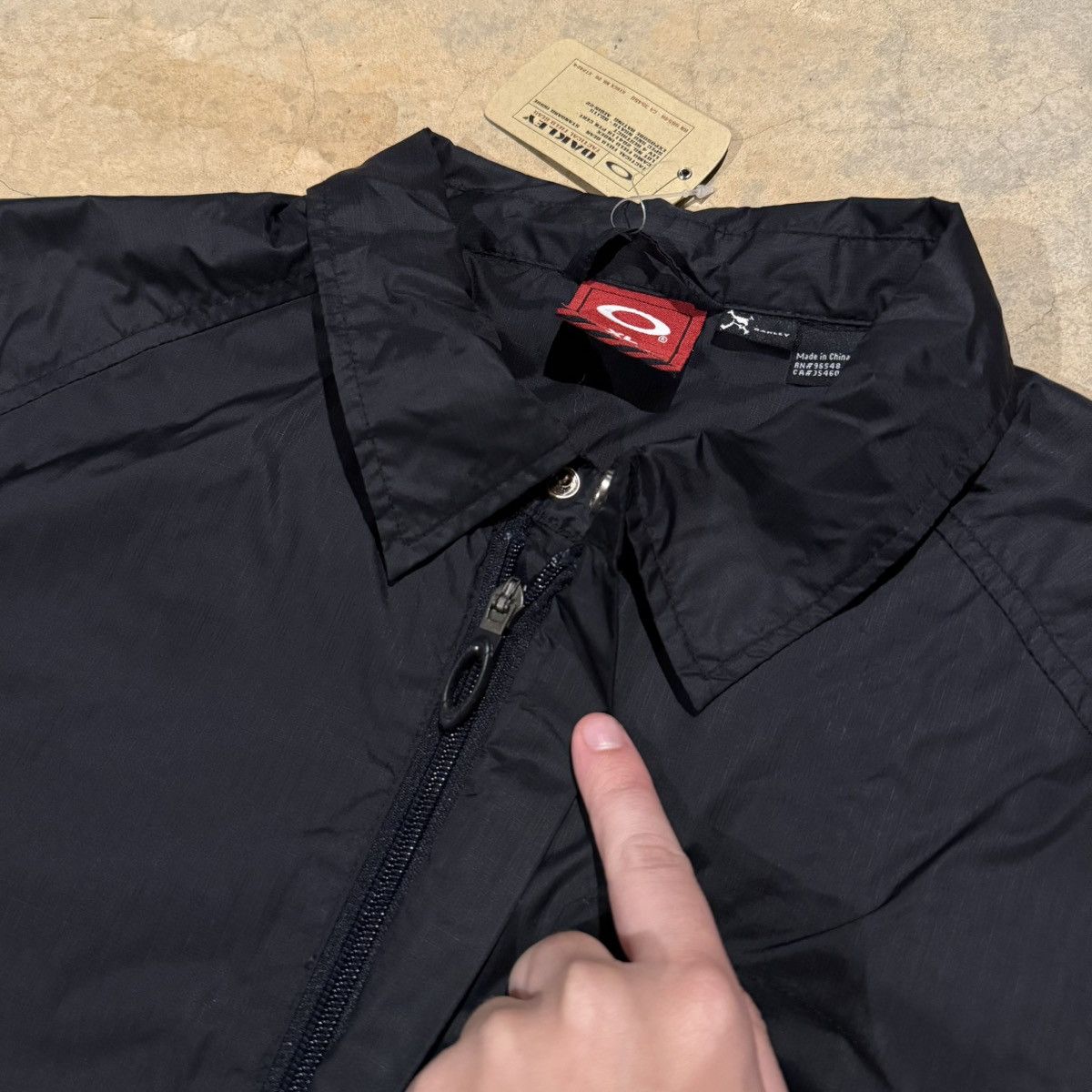Oakley Brand New 2000s Oakley Software Nylon Zip Windbreaker Jacket Size US XL / EU 56 / 4 - 5 Thumbnail