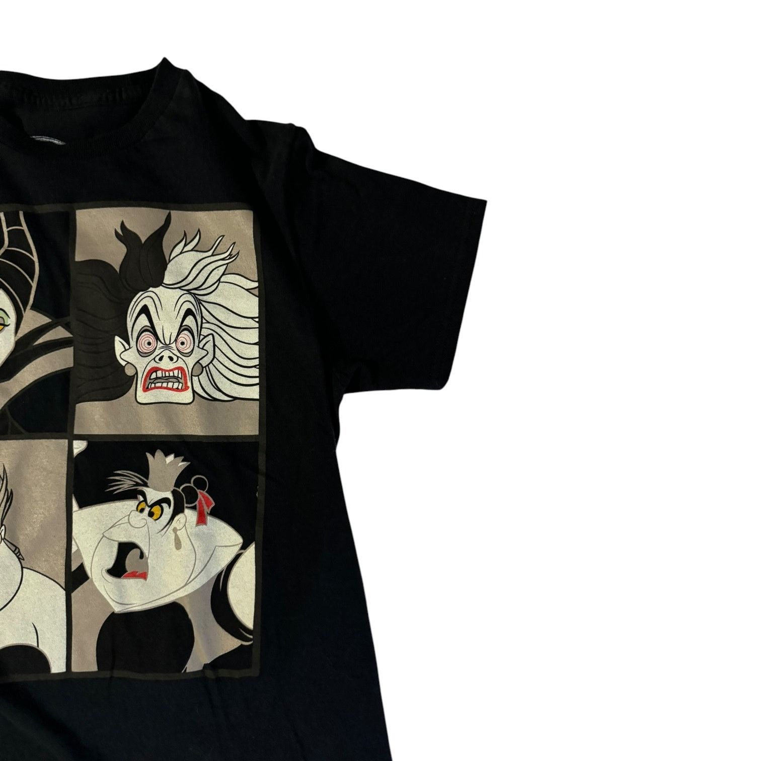 Disney Disney Maleficent Cruella Ursula Queen of Hearts T Shirt SM Size US S / EU 44-46 / 1 - 3 Thumbnail