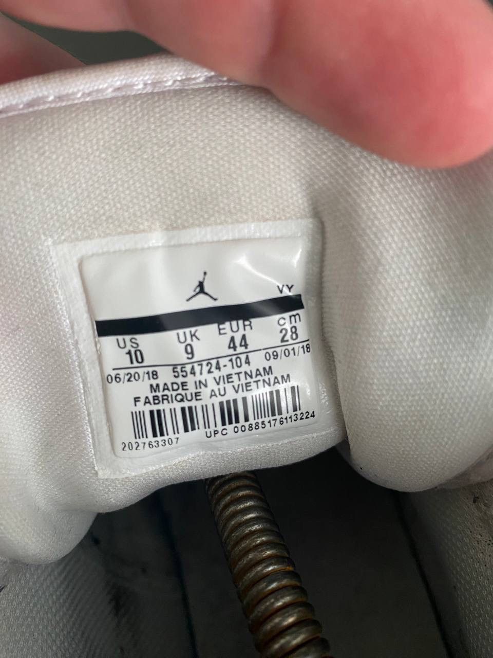 Jordan Brand Nike Air Jordan 1 Mid (Triple White). Size US 10 / EU 43 - 6 Thumbnail