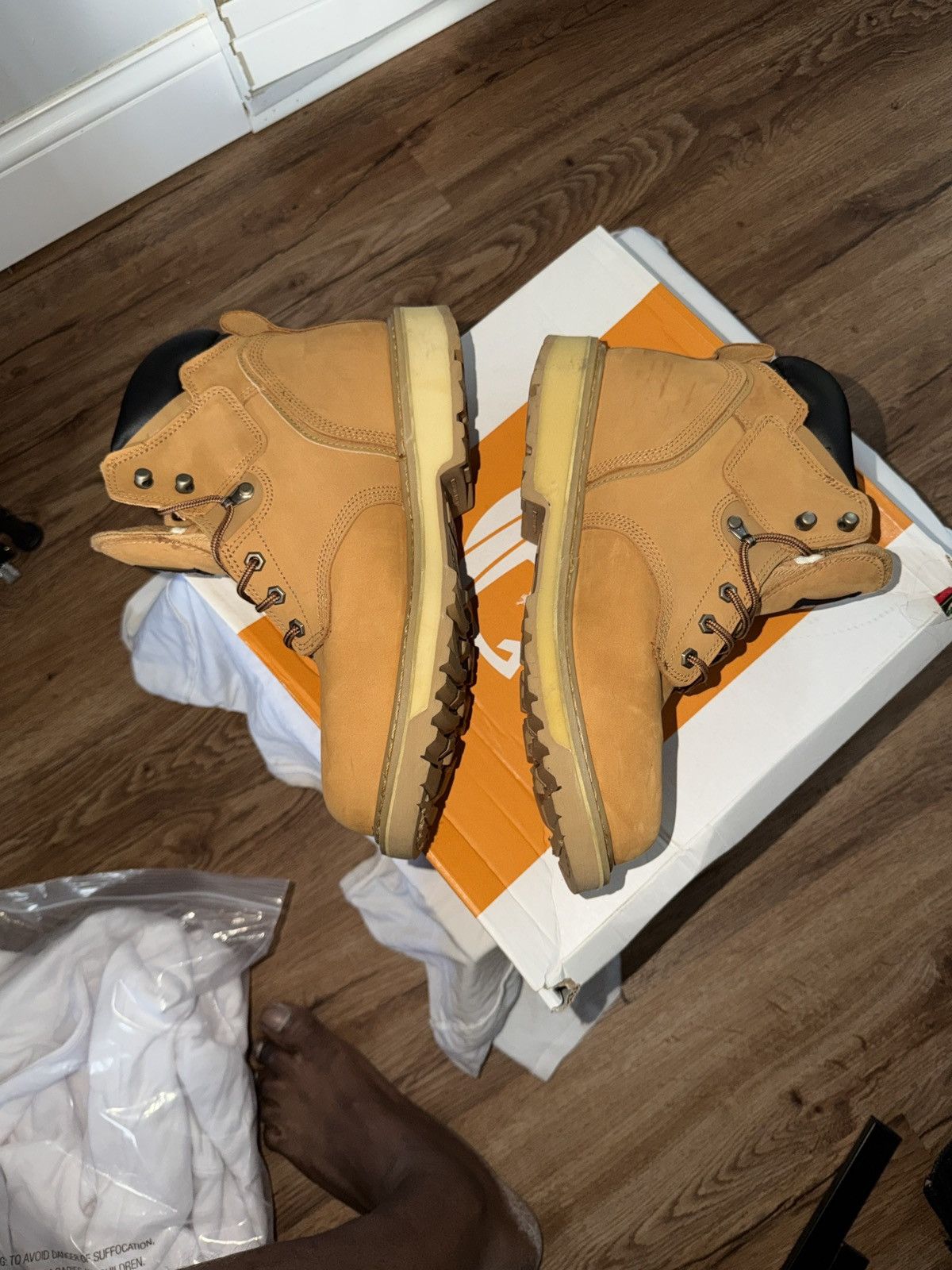 Timberland Timberland Men's Wheat Leather Boots Size US 11.5 / EU 44-45 - 2 Thumbnail