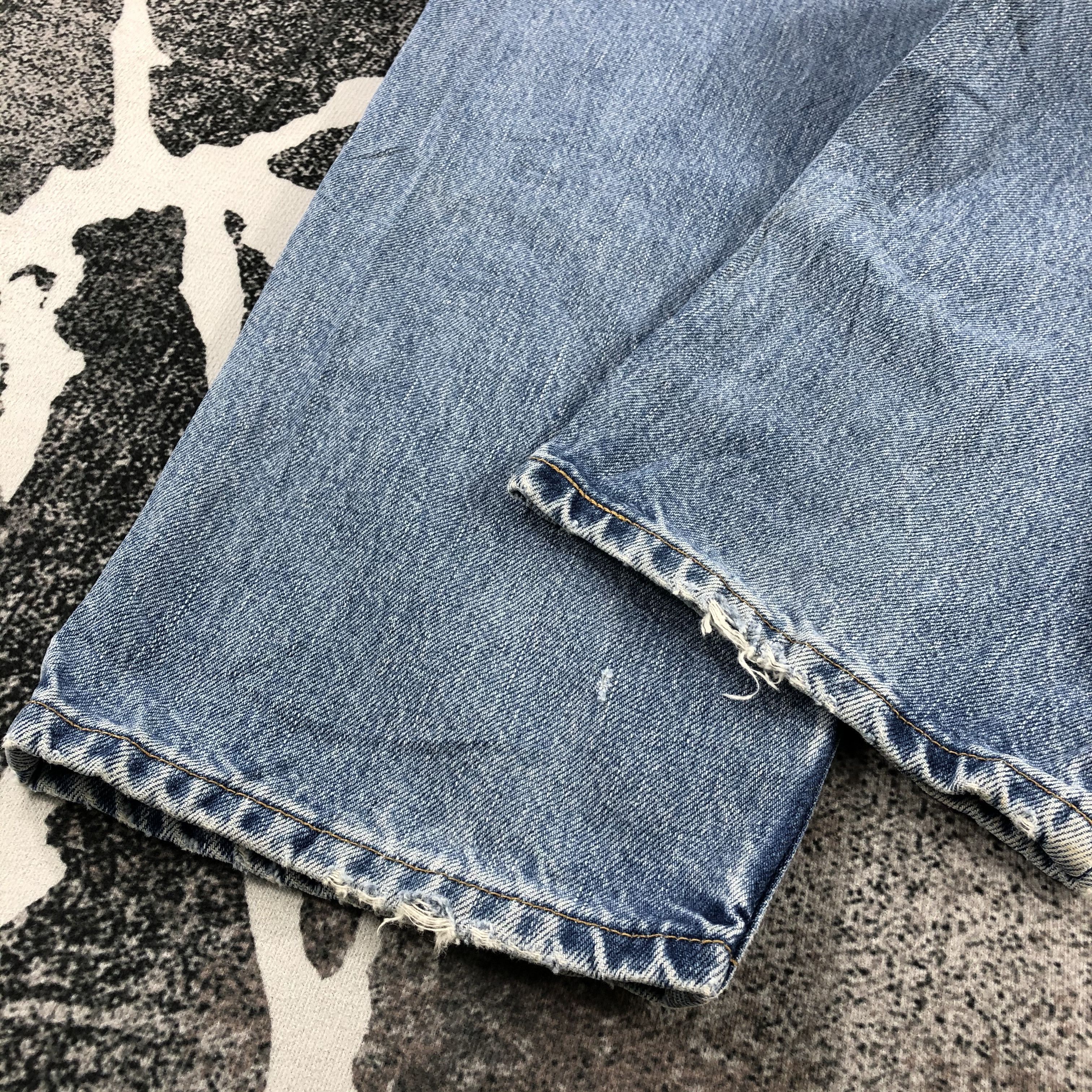 Levi's Vintage Levi's 550 Jeans Faded Blue Denim KJ1030 Size US 35 - 6 Thumbnail