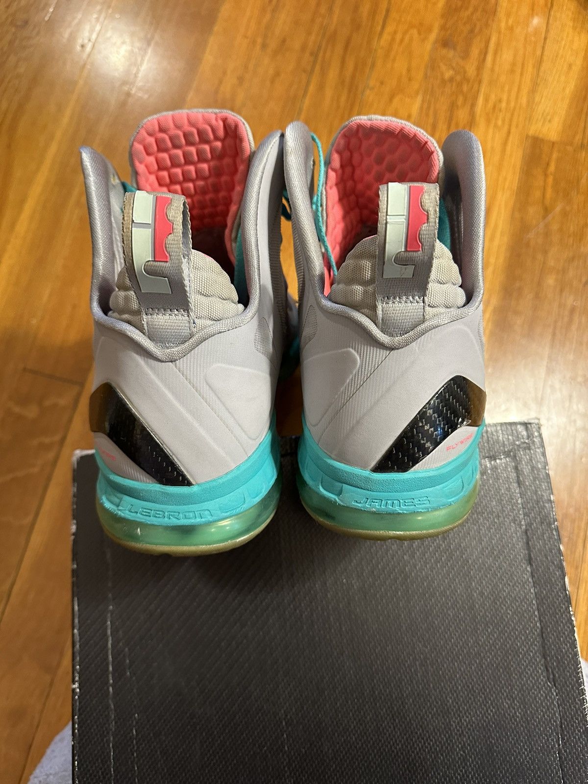 Nike Nike Lebron 9 South Beach P.S. Elite Size US 12 / EU 45 - 5 Thumbnail