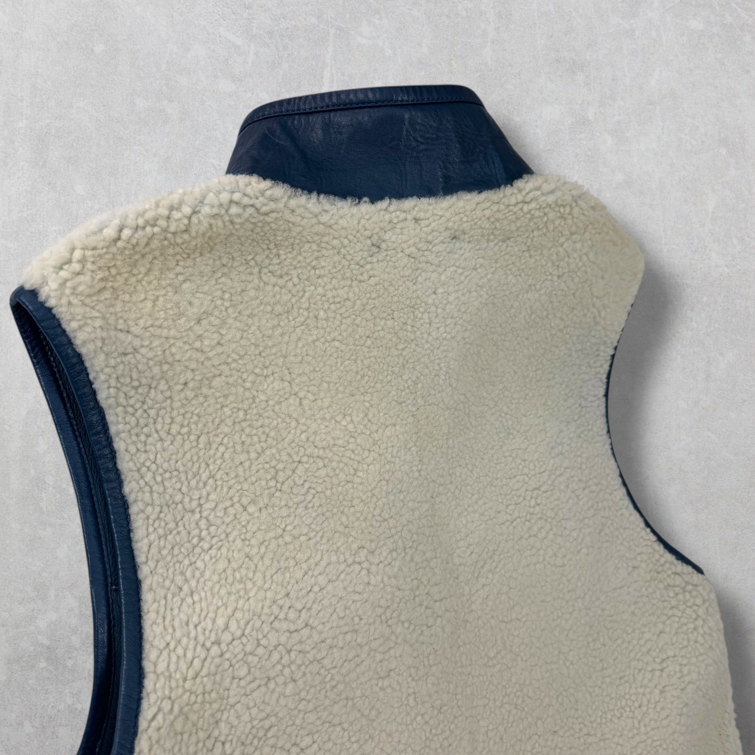 Louis Vuitton Louis Vuitton Reversible Shearling Gilet 46 (S) Size US S / EU 44-46 / 1 - 7 Thumbnail