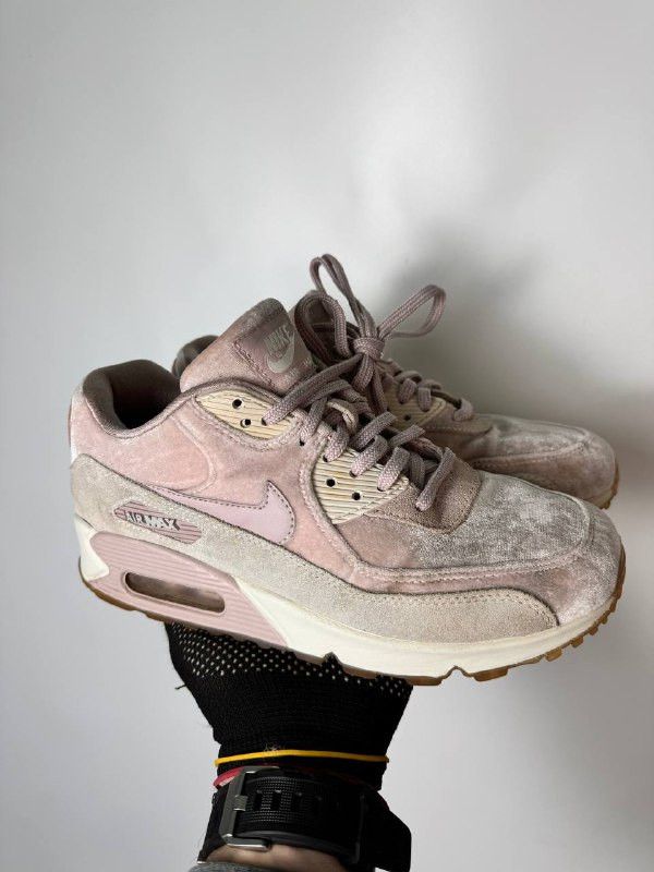 Nike × Vintage Nike Womens Air Max 90 Pink Gray Velvet Sneakers Shoes Size US 8 / IT 38 - 1 Thumbnail