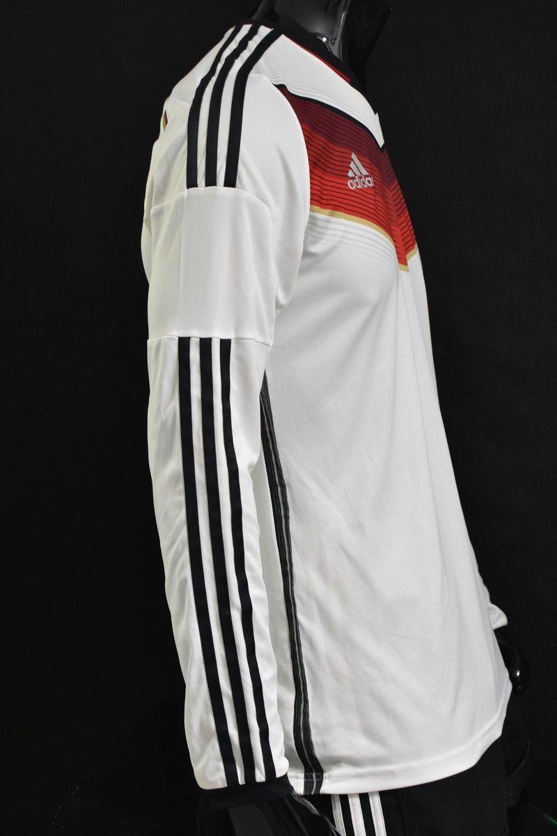 Adidas 2014-15 adidas Germany Home Shirt authentic (SIZE 8-M men) Size US M / EU 48-50 / 2 - 3 Thumbnail