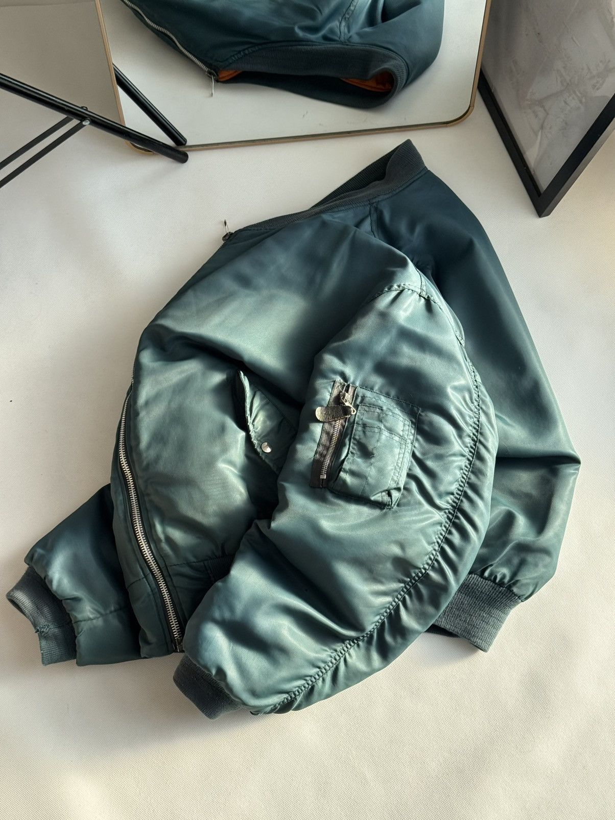 Vintage Vintage Boxy Faded MA1 Bomber Jacket Alpha Industries Style Size US L / EU 52-54 / 3 - 10 Thumbnail