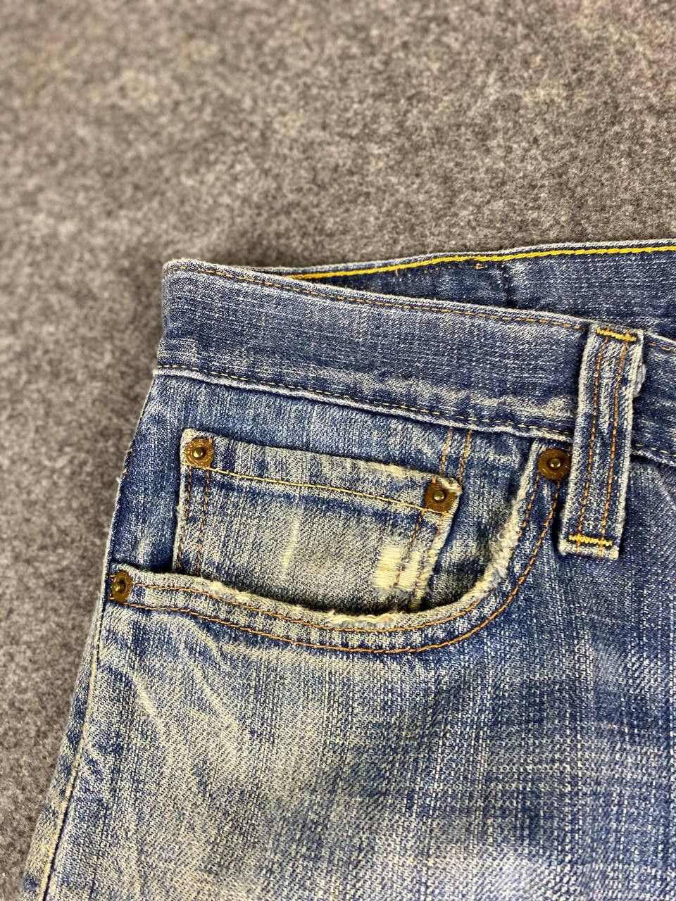 Levi's levis 514 slim straight distressed denim nice design Size US 37 - 10 Thumbnail