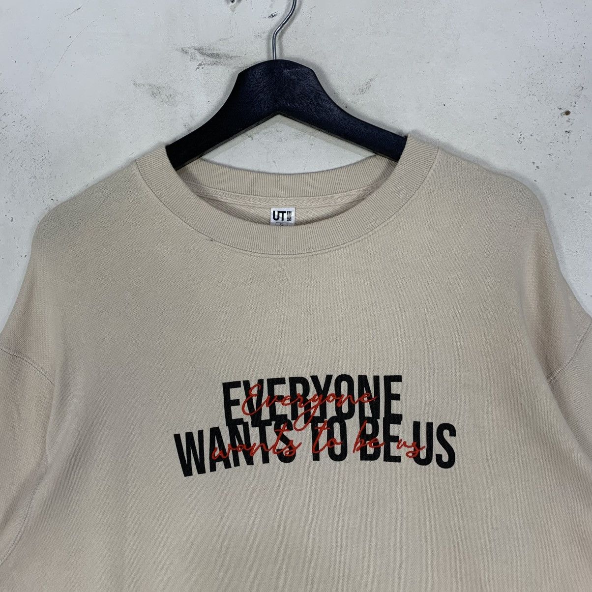 Uniqlo Uniqlo The Devil Wears Prada Movie Streetwear Sweatshirt Size US XL / EU 56 / 4 - 3 Thumbnail
