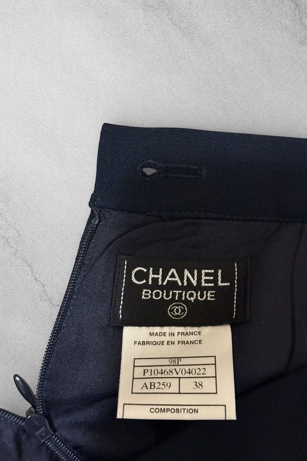 Chanel Chanel Boutique Navy Skirt – 1998 Spring Collection (98P) Size 27" / US 4 / IT 40 - 2 Thumbnail