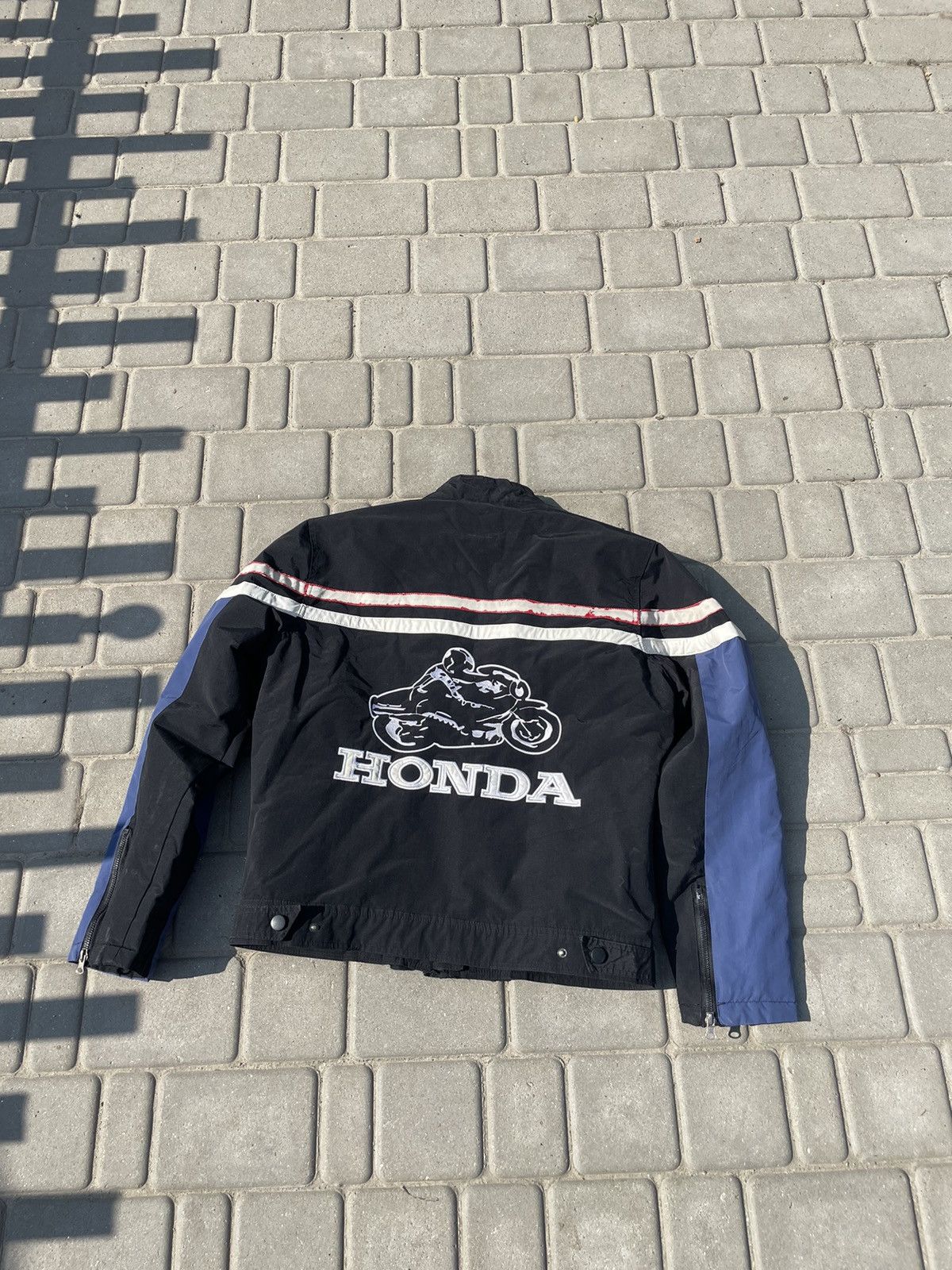Formula 1 90s Honda Racing jacket in red and black, featuring Size US XS / EU 42 / 0 - 7 Thumbnail