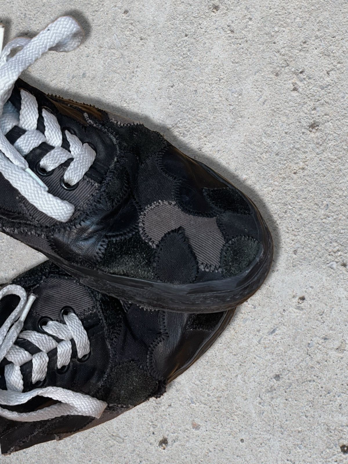 Number (N)ine Number (N)ine AW03 "Touch Me I'm Sick" Crying Hearts Vans Size US 9 / EU 42 - 2 Thumbnail
