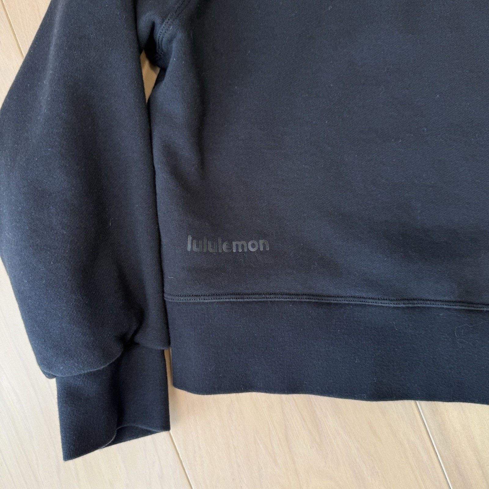 Lululemon Lululemon Sweatshirt Women's 6 Black Cropped Fleece Pullover Size M / US 6-8 / IT 42-44 - 8 Thumbnail
