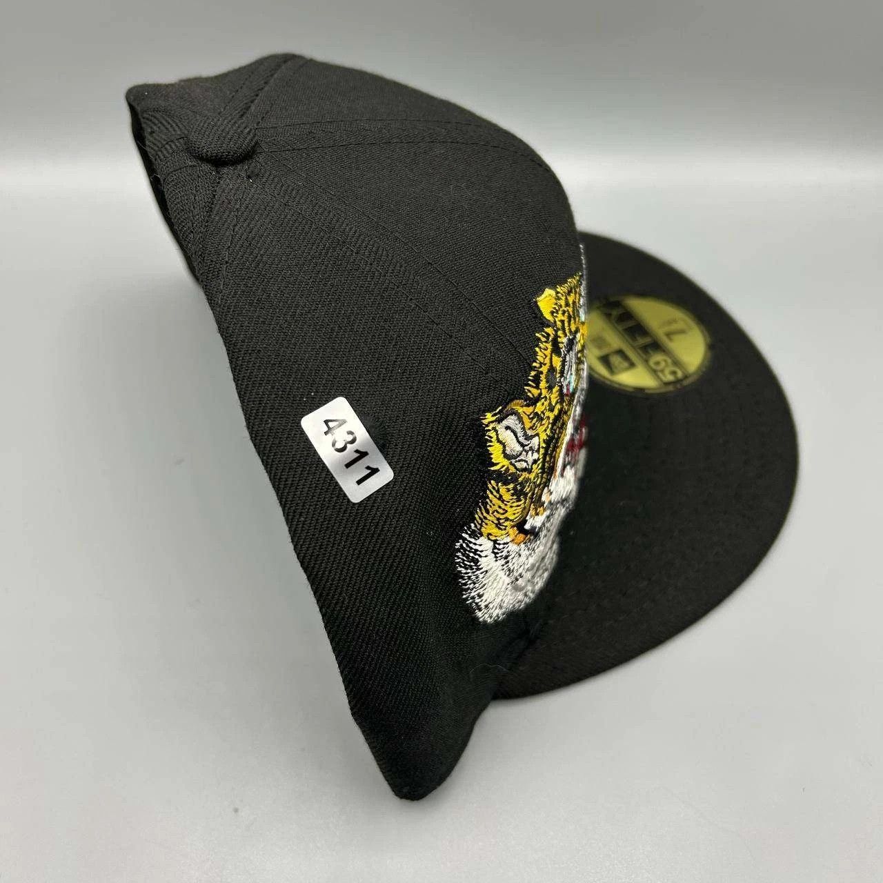 New Era Masumi Ishikawa Hanshin Tigers Hat Men 7 1/2 Fitted Cap Wool Size ONE SIZE - 9 Thumbnail