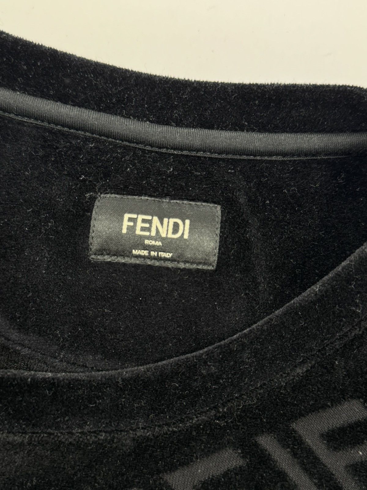 Fendi LOGO PRINT OVERSIZED VELVET JUMPER Size US M / EU 48-50 / 2 - 4 Thumbnail