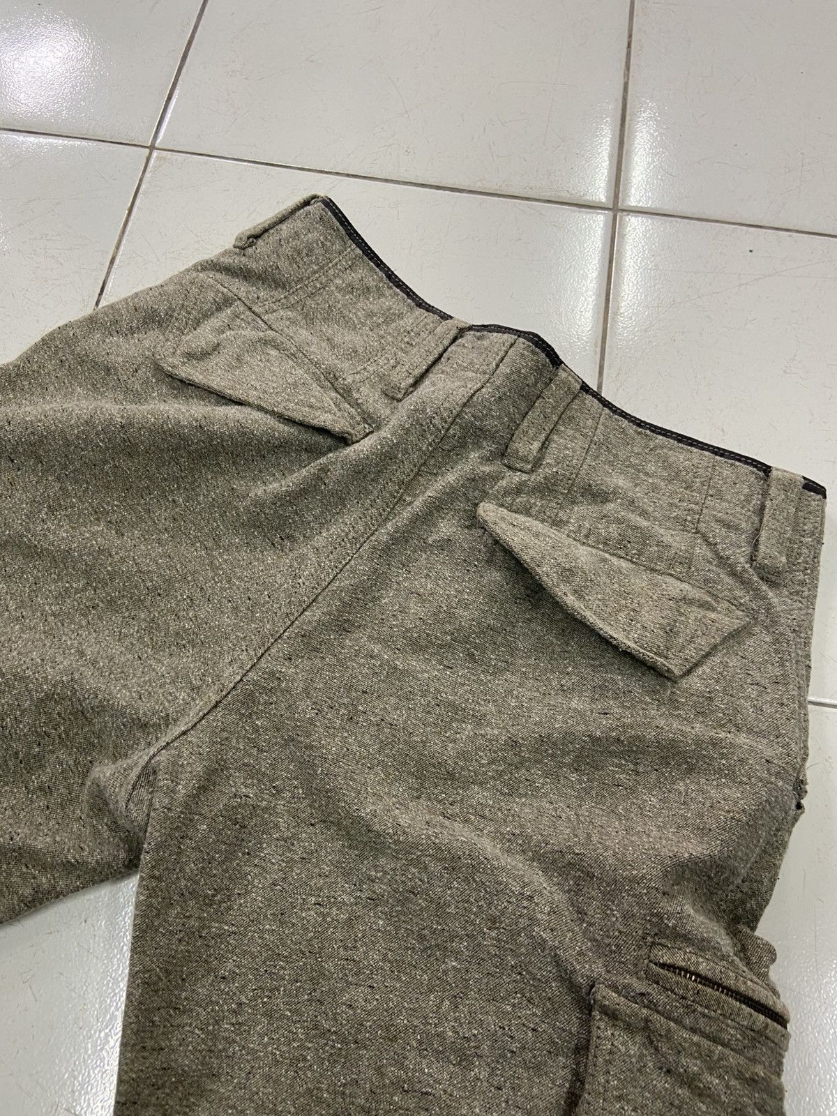 DKNY VINTAGE DKNY WOOL CARGO PANTS Size US 30 / EU 46 - 7 Thumbnail