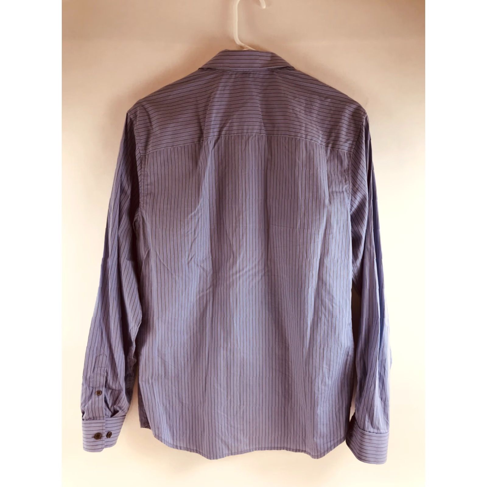 Elie Tahari Elie Tahari Men's Size Small Gray Striped Button-Up Long Sleeve Shirt User: Elie Tahari Men's Size Small Gray Striped Button-Up Long Sleeve Shirt Size US S / EU 44-46 / 1 - 2 Thumbnail