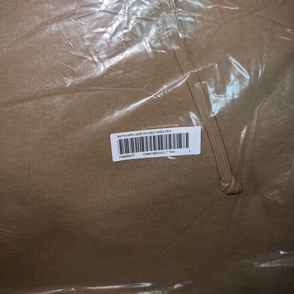 Supreme Supreme Satin Applique Hooded Sweatshirt Light Tan Size L Size US L / EU 52-54 / 3 - 4 Thumbnail